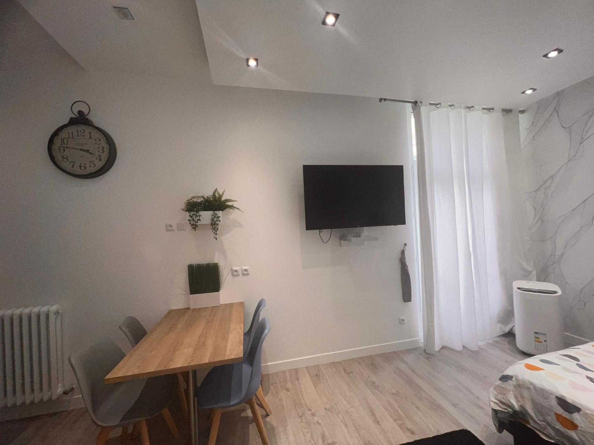 Cosy Studio Champs-Elysees - Hala Paris Ngoại thất bức ảnh